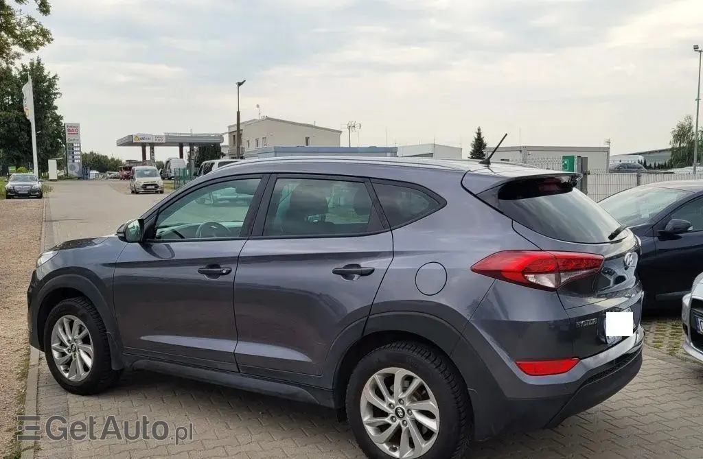 HYUNDAI Tucson 