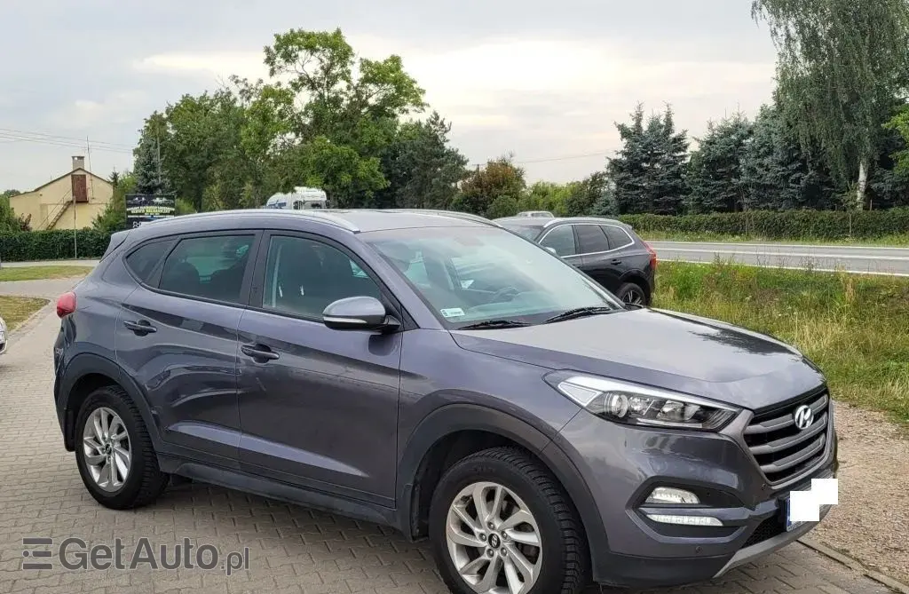 HYUNDAI Tucson 