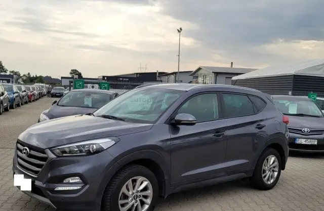 HYUNDAI Tucson 