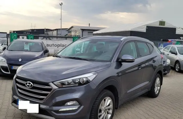 HYUNDAI Tucson 
