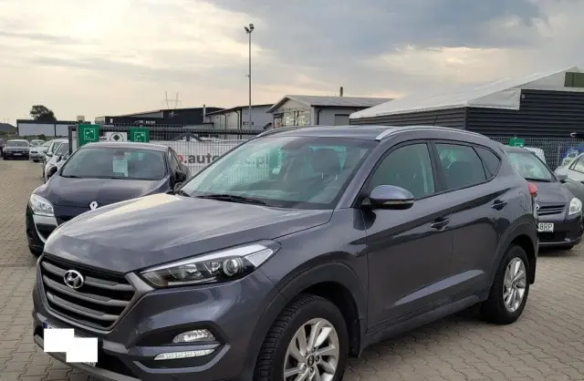 HYUNDAI Tucson 