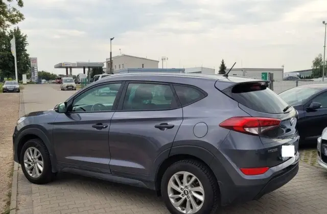 HYUNDAI Tucson 