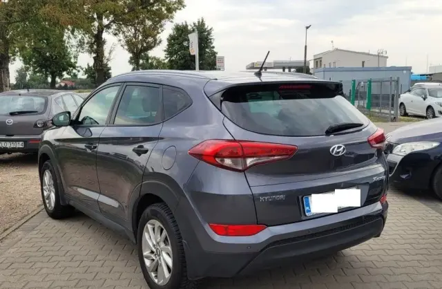 HYUNDAI Tucson 