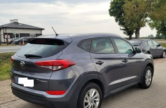 HYUNDAI Tucson 