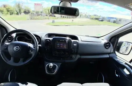 OPEL Vivaro 