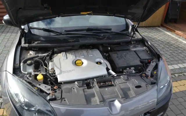 RENAULT Megane 2.0 16V R.S