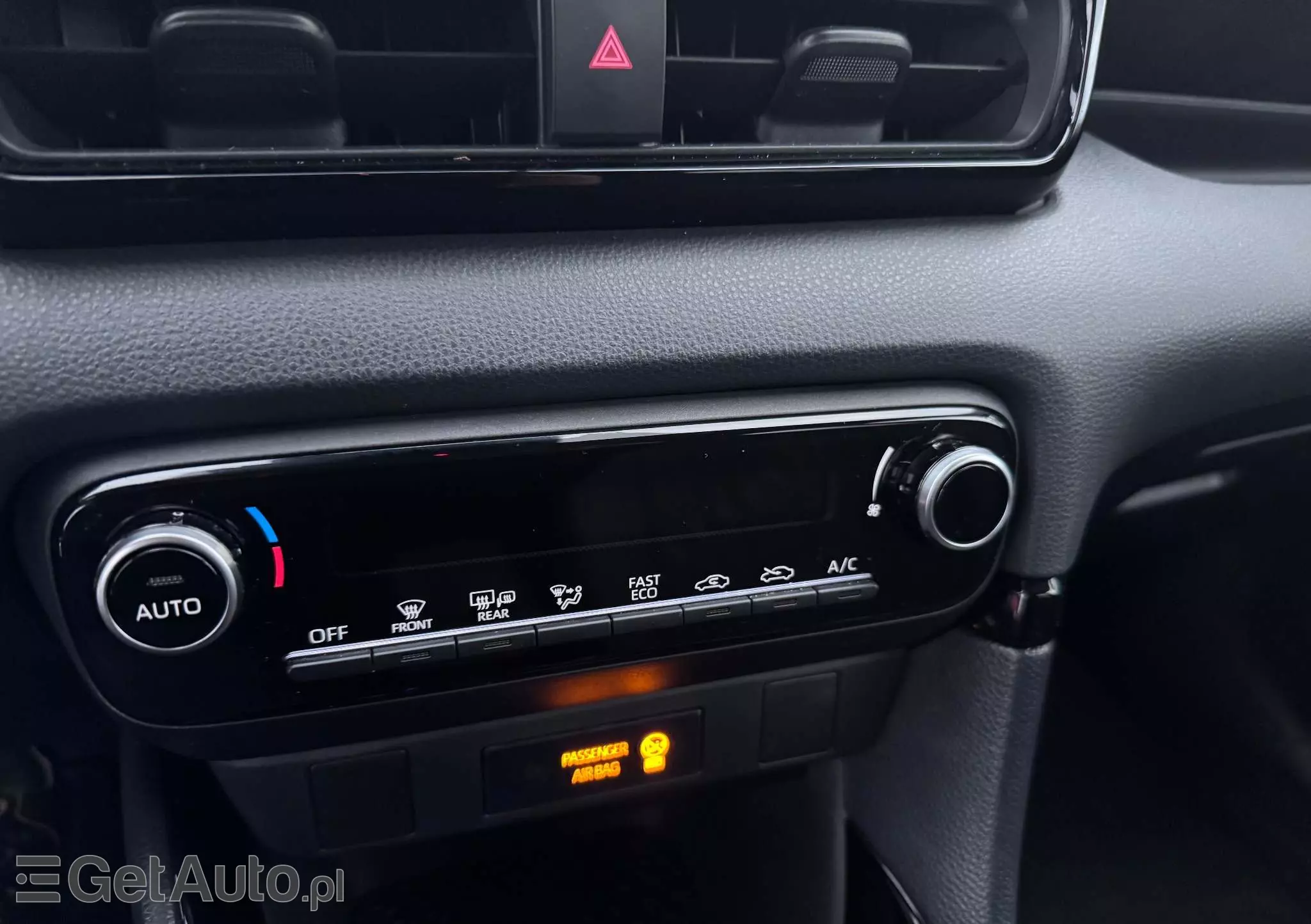 TOYOTA Yaris Hybrid 1.5 Comfort