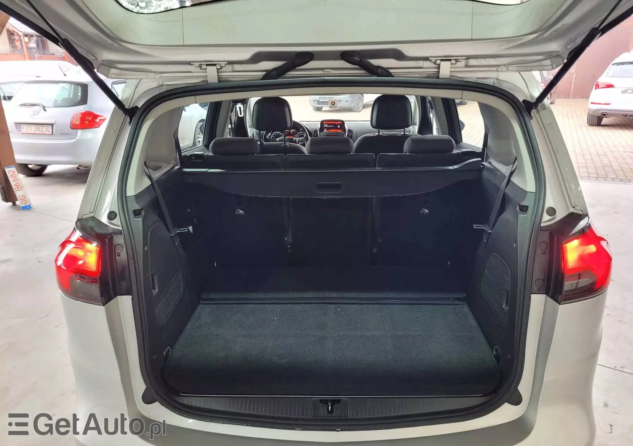 OPEL Zafira 1.4 T Cosmo EU6