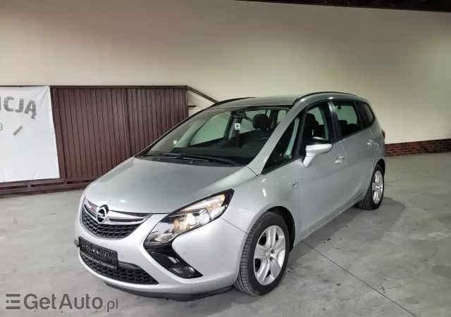 OPEL Zafira 1.4 T Cosmo EU6