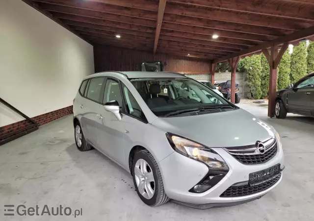 OPEL Zafira 1.4 T Cosmo EU6