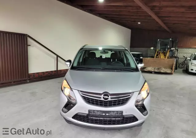 OPEL Zafira 1.4 T Cosmo EU6
