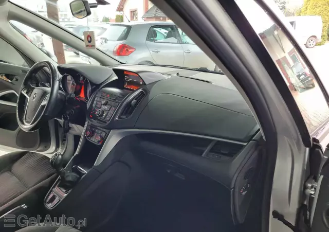 OPEL Zafira 1.4 T Cosmo EU6