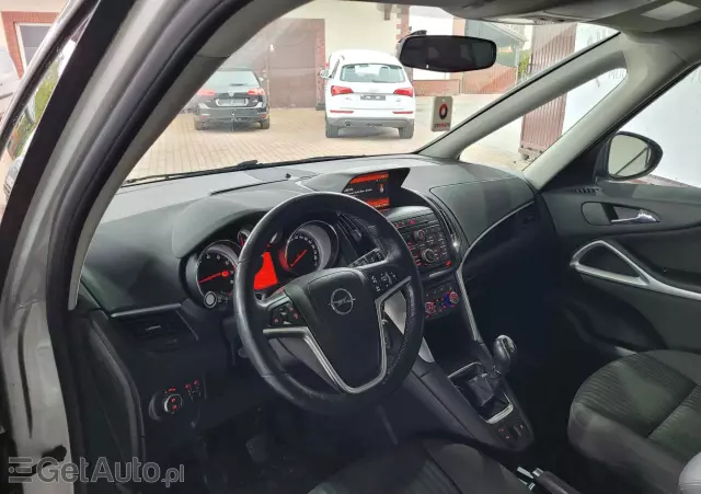 OPEL Zafira 1.4 T Cosmo EU6