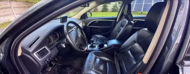 VOLVO V70 2.4 D (163 KM)