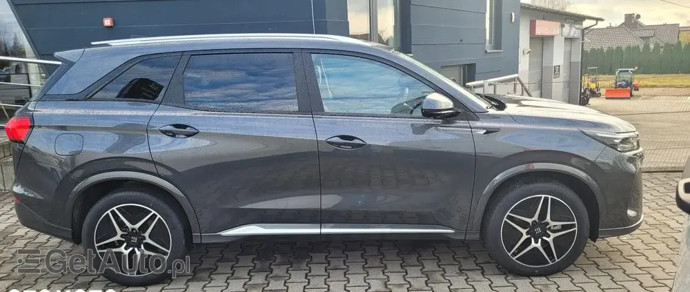 DFSK E5 1.5 PHEV Prestige E-CVT
