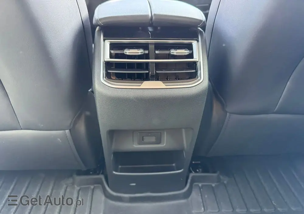 DFSK E5 1.5 PHEV Prestige E-CVT