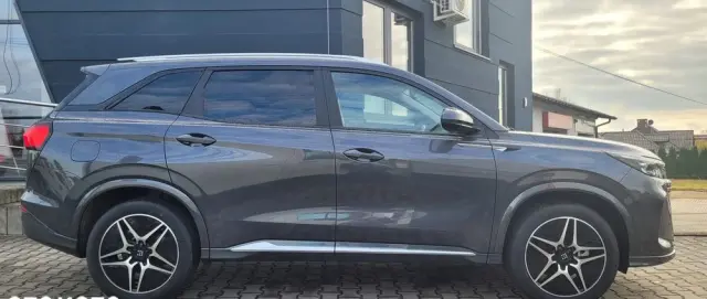 DFSK E5 1.5 PHEV Prestige E-CVT