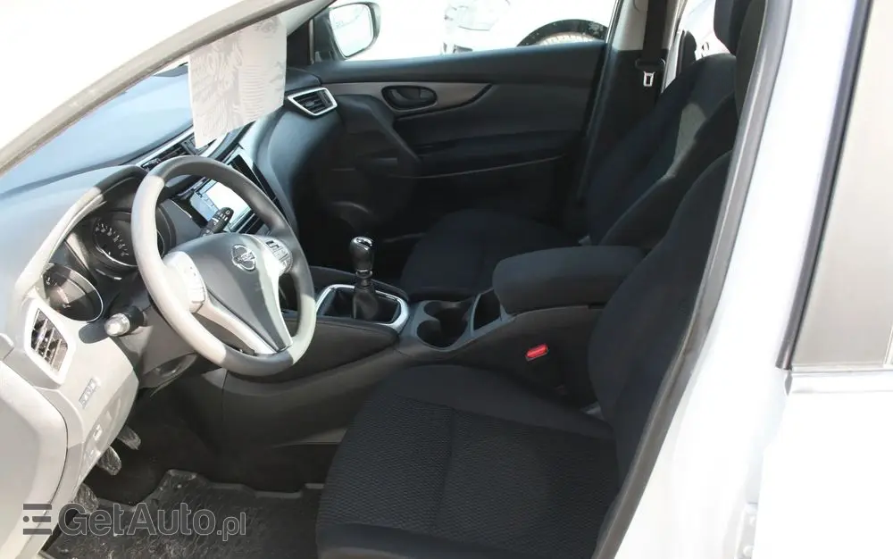 NISSAN Qashqai 1.2 DIG-T Acenta EU6