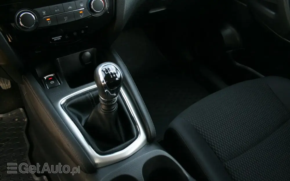 NISSAN Qashqai 1.2 DIG-T Acenta EU6