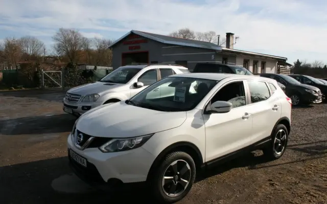 NISSAN Qashqai 1.2 DIG-T Acenta EU6