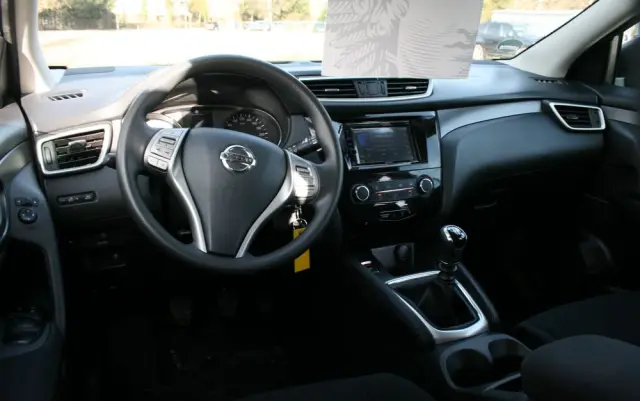 NISSAN Qashqai 1.2 DIG-T Acenta EU6