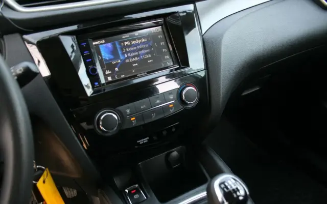 NISSAN Qashqai 1.2 DIG-T Acenta EU6