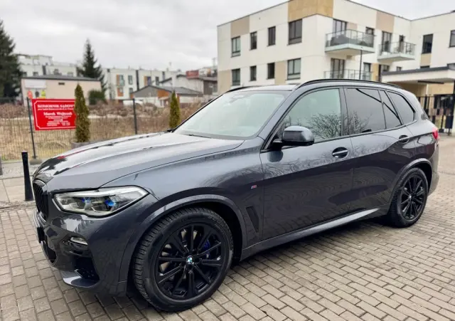 BMW X5 M M50d