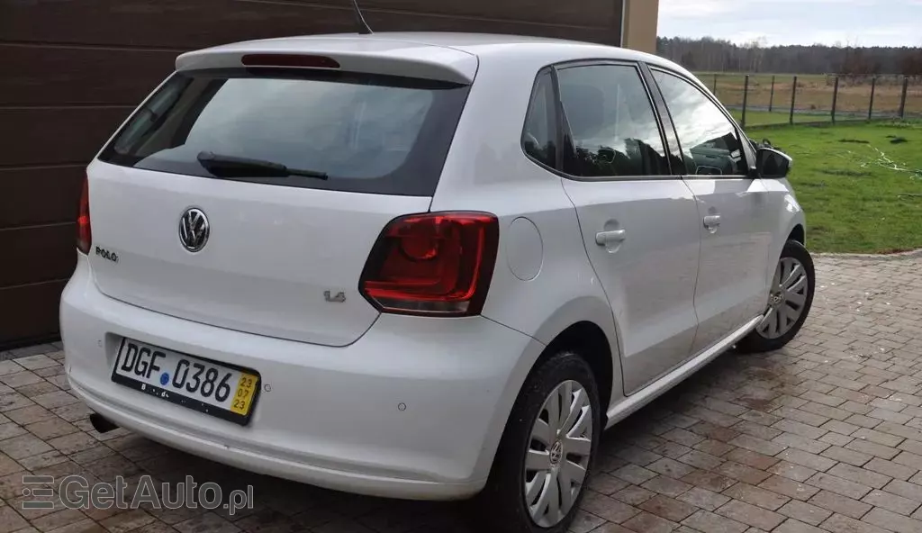 VOLKSWAGEN Polo 1.4 (85 KM) 5-dr