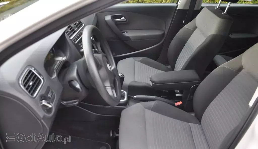 VOLKSWAGEN Polo 1.4 (85 KM) 5-dr