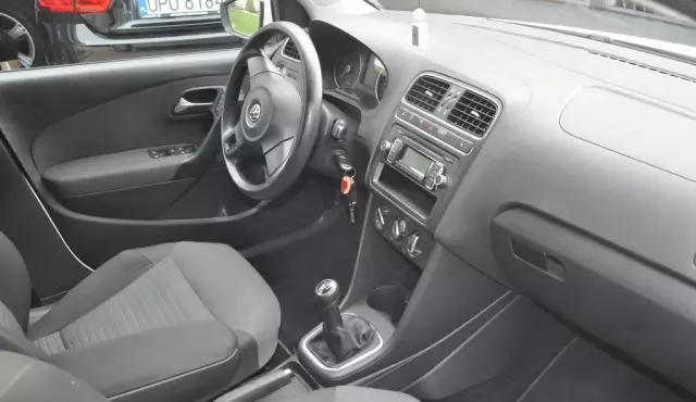 VOLKSWAGEN Polo 1.4 (85 KM) 5-dr