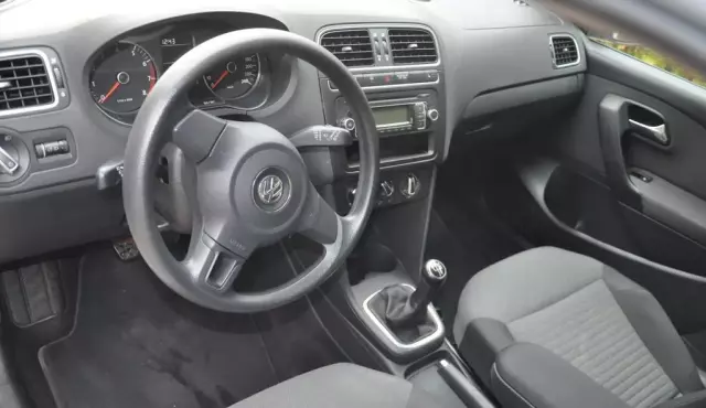 VOLKSWAGEN Polo 1.4 (85 KM) 5-dr