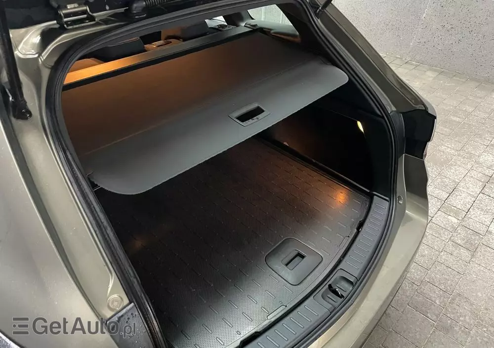 TOYOTA Corolla 1.8 Hybrid Comfort