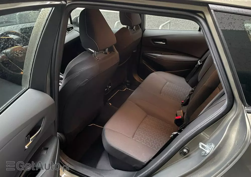 TOYOTA Corolla 1.8 Hybrid Comfort