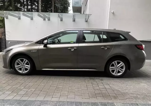 TOYOTA Corolla 1.8 Hybrid Comfort