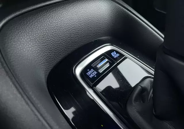 TOYOTA Corolla 1.8 Hybrid Comfort