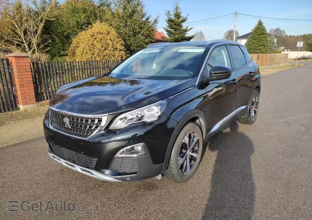 PEUGEOT 3008 1.2 PureTech Allure