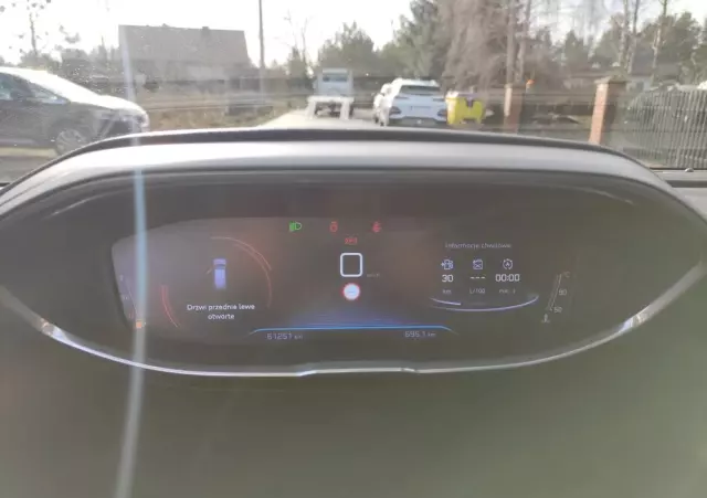 PEUGEOT 3008 1.2 PureTech Allure