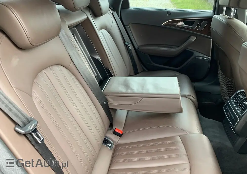 AUDI A6 Limousine 