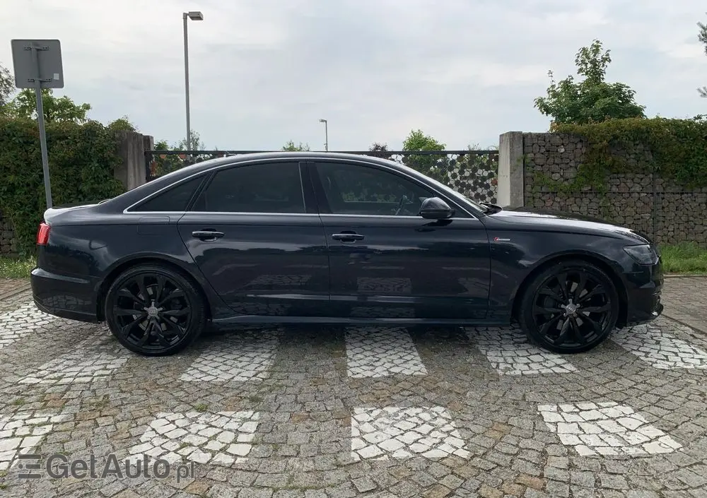 AUDI A6 Limousine 