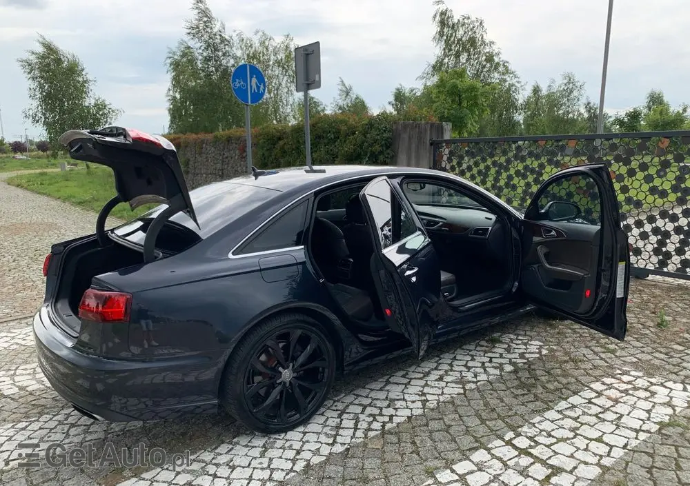 AUDI A6 Limousine 