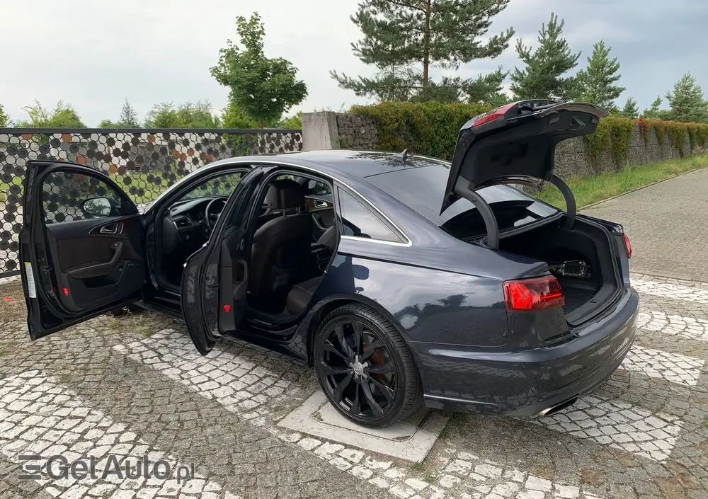 AUDI A6 Limousine 