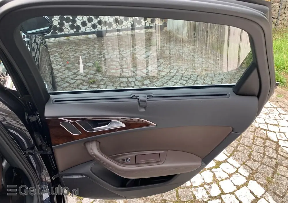 AUDI A6 Limousine 