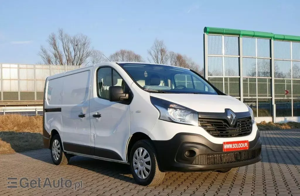 RENAULT Trafic 