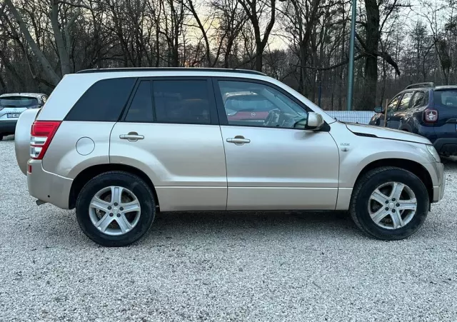 SUZUKI Grand Vitara 1.9 DDiS De luxe