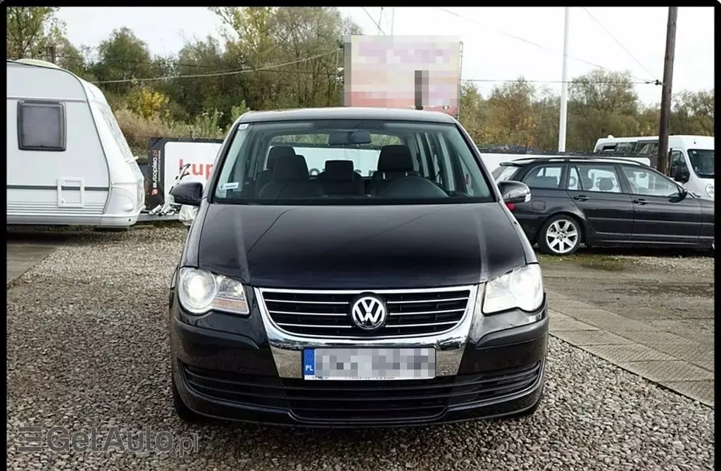 VOLKSWAGEN Touran 
