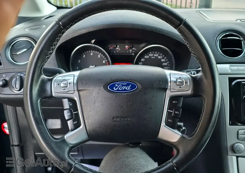 FORD Galaxy 2.0 Ghia