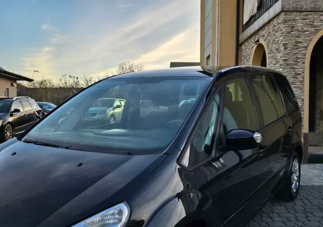 FORD Galaxy 2.0 Ghia