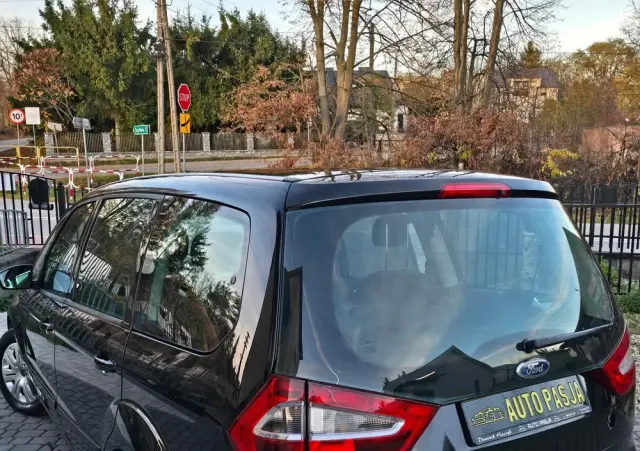 FORD Galaxy 2.0 Ghia