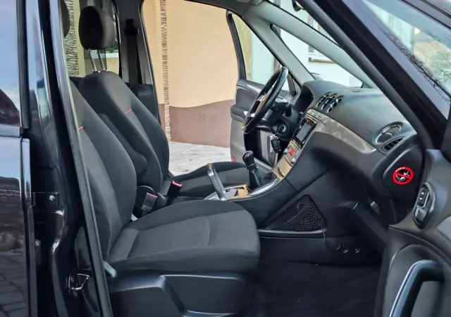 FORD Galaxy 2.0 Ghia