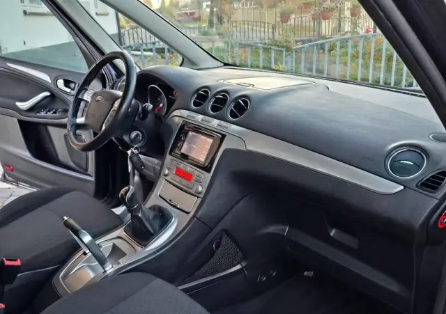 FORD Galaxy 2.0 Ghia